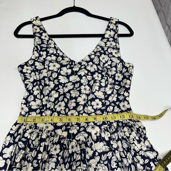 Laura Ashley vintage Navy and White Floral Maxi Dress size 8 - Picture 5 of 11